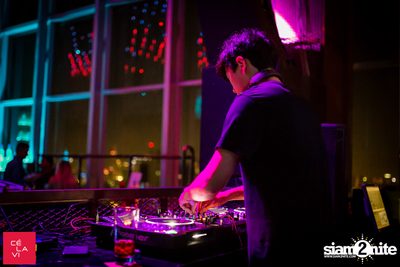 FLY Beyond Tonight กับ Zed Bias ที่ เซ ลา วี — photo 21