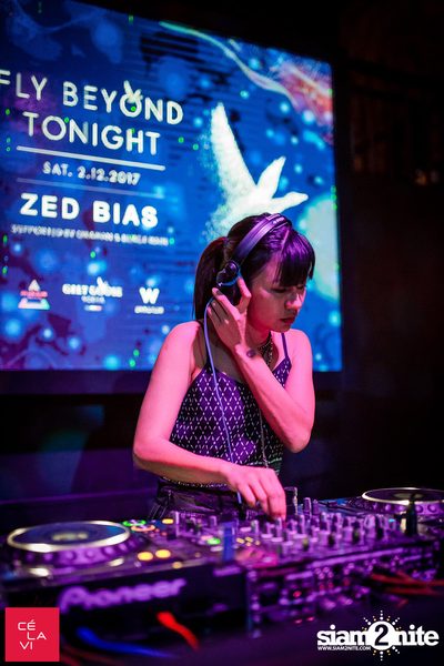 FLY Beyond Tonight กับ Zed Bias ที่ เซ ลา วี — photo 23