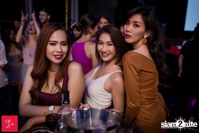 FLY Beyond Tonight กับ Zed Bias ที่ เซ ลา วี — photo 61