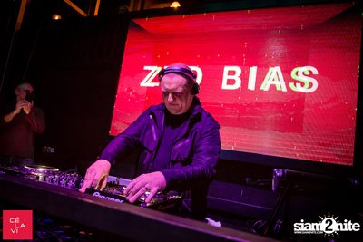 FLY Beyond Tonight กับ Zed Bias ที่ เซ ลา วี — photo 74