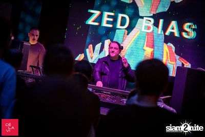 FLY Beyond Tonight กับ Zed Bias ที่ เซ ลา วี — photo 82
