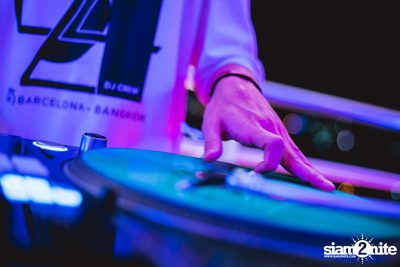 Red Bull: Red Monday Bangkok ที่ Cielo Sky Bar — photo 16