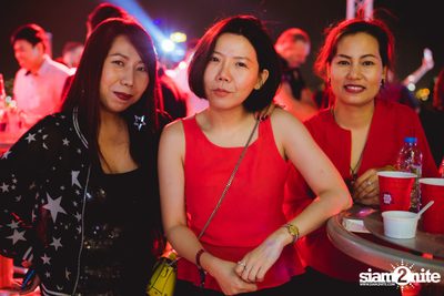 Red Bull: Red Monday Bangkok ที่ Cielo Sky Bar — photo 33