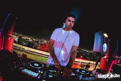 Red Bull: Red Monday Bangkok ที่ Cielo Sky Bar — photo 69