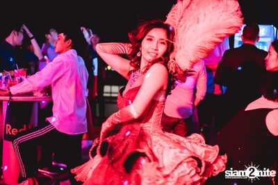 Red Bull: Red Monday Bangkok ที่ Cielo Sky Bar — photo 86
