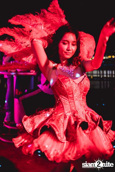 Red Bull: Red Monday Bangkok ที่ Cielo Sky Bar — photo 87