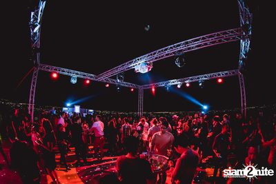 Red Bull: Red Monday Bangkok ที่ Cielo Sky Bar — photo 100