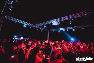 Red Bull: Red Monday Bangkok ที่ Cielo Sky Bar — photo 129