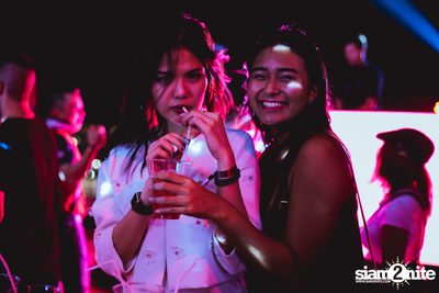 Red Bull: Red Monday Bangkok ที่ Cielo Sky Bar — photo 160