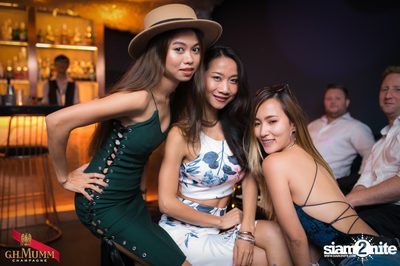 Plug & Play Wednesday: Live Funky Jazz x DJ Jerome at Luna Lounge — photo 32