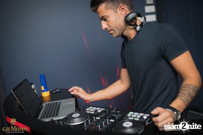 Plug & Play Wednesday: Live Funky Jazz x DJ Jerome at Luna Lounge — photo 57