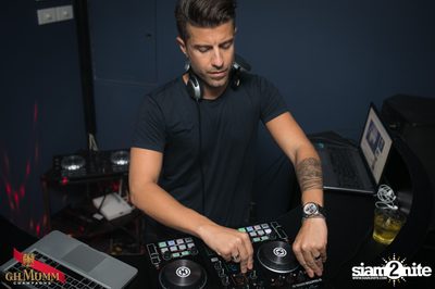 Plug & Play Wednesday: Live Funky Jazz x DJ Jerome at Luna Lounge — photo 58