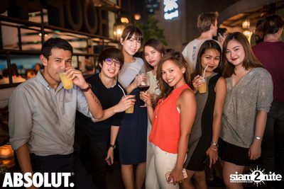 No Sitting Just Dancing Party ที่ รูฟ 409 — photo 1