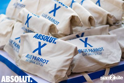 Absolut X Pool Party ที่ บลู แพร็อต — photo 31