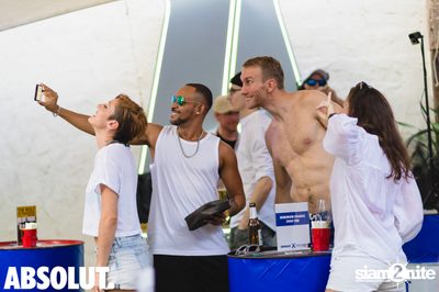 Absolut X Pool Party ที่ บลู แพร็อต — photo 74