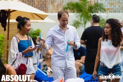 Absolut X Pool Party ที่ บลู แพร็อต — photo 79