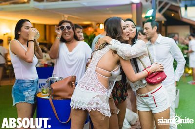 Absolut X Pool Party ที่ บลู แพร็อต — photo 107