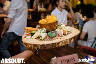 Absolut X Pool Party ที่ บลู แพร็อต — photo 136