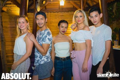 Absolut X Pool Party ที่ บลู แพร็อต — photo 163