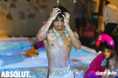 Absolut X Pool Party ที่ บลู แพร็อต — photo 192