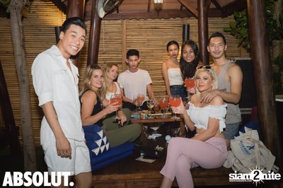 Absolut X Pool Party ที่ บลู แพร็อต — photo 199