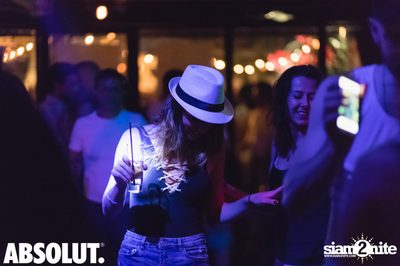 Absolut X Pool Party ที่ บลู แพร็อต — photo 245