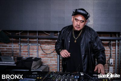 UrboyTJ After Party กับ DJ Tob ที่ บรองซ์ — photo 41