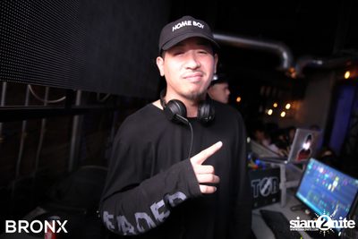 UrboyTJ After Party กับ DJ Tob ที่ บรองซ์ — photo 44