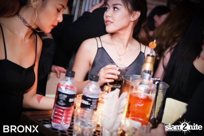 UrboyTJ After Party กับ DJ Tob ที่ บรองซ์ — photo 47