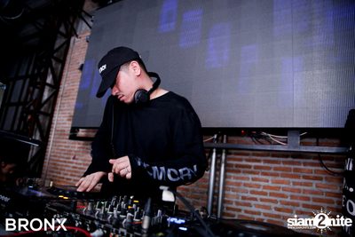 UrboyTJ After Party กับ DJ Tob ที่ บรองซ์ — photo 63