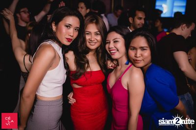 Flash Friday ที่ เซ ลา วี — photo 72