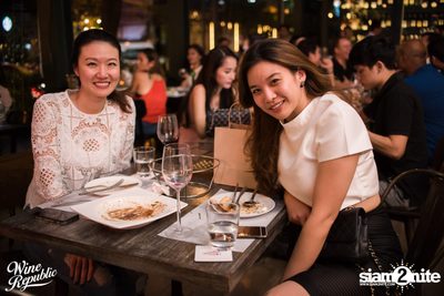 Friday Night at Wine Republic Thonglor — photo 32