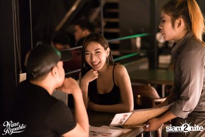 Friday Night at Wine Republic Thonglor — photo 45