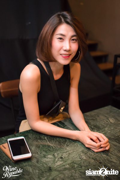 Friday Night at Wine Republic Thonglor — photo 48