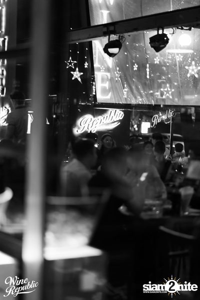 Friday Night at Wine Republic Thonglor — photo 58