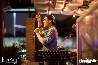 Love Land Live with Be Peerapat at Tipsy — photo 16