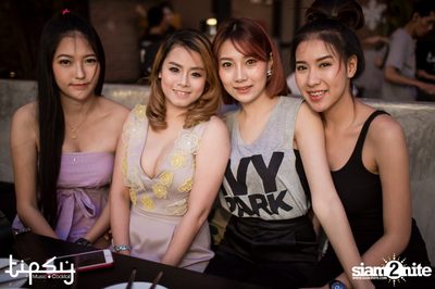 Love Land Live with Be Peerapat at Tipsy — photo 33