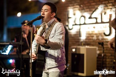 Love Land Live with Be Peerapat at Tipsy — photo 49