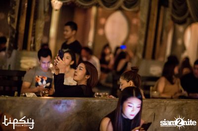 Love Land Live with Be Peerapat at Tipsy — photo 68