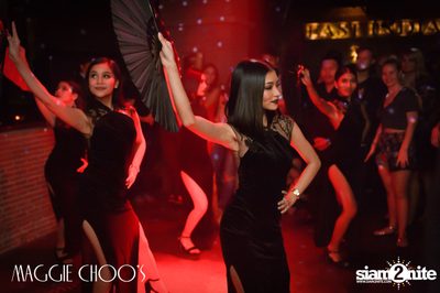 Bad & Boujee Party ที่ แม็กกี้ ชูส์ — photo 1