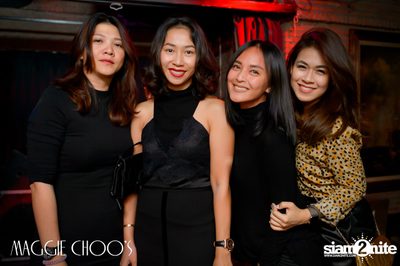 Bad & Boujee Party ที่ แม็กกี้ ชูส์ — photo 12
