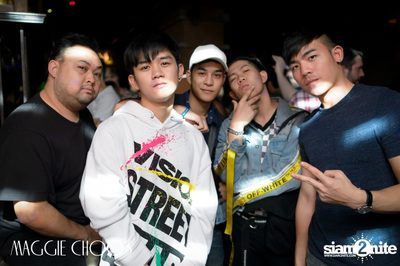 Bad & Boujee Party ที่ แม็กกี้ ชูส์ — photo 26