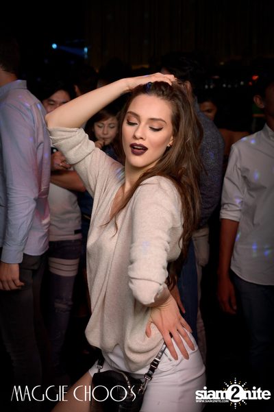 Bad & Boujee Party ที่ แม็กกี้ ชูส์ — photo 95
