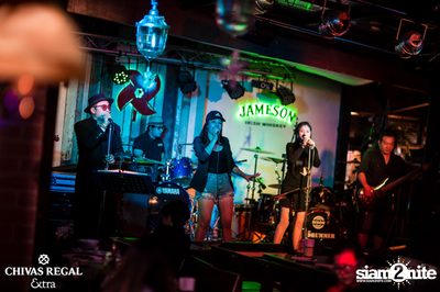 Pang Nakarin at The View Bar & Restaurant — photo 16