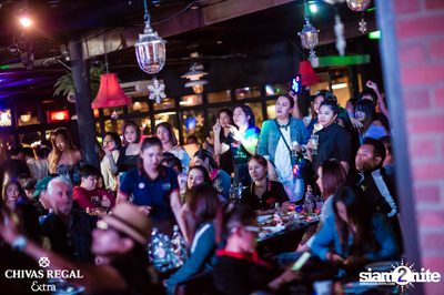 Pang Nakarin at The View Bar & Restaurant — photo 58