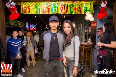 Peck Palitchoke ที่ วอร์ม อัพ คาเฟ่ เชียงใหม่ — photo 48