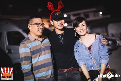 Peck Palitchoke ที่ วอร์ม อัพ คาเฟ่ เชียงใหม่ — photo 152
