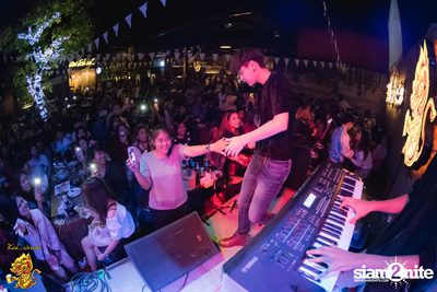 The TOYS Live at Singha Pala — photo 117