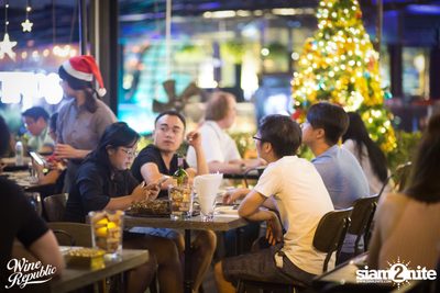 Friday Night at Wine Republic Thonglor — photo 17