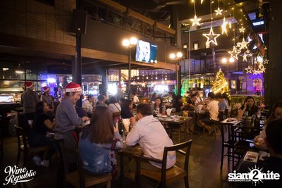 Friday Night at Wine Republic Thonglor — photo 19